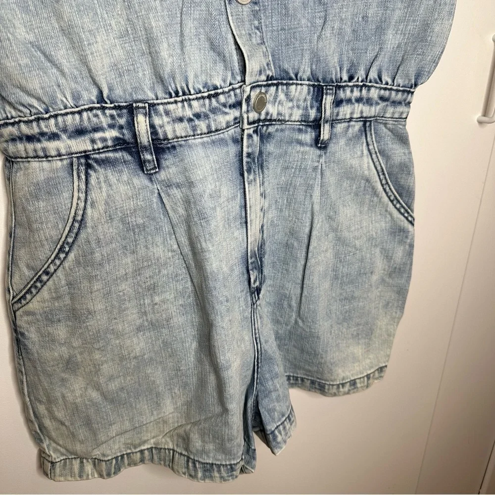 Blank NYC Washed Denim Romper Women's Size Large NWT - Picture 8 of 10